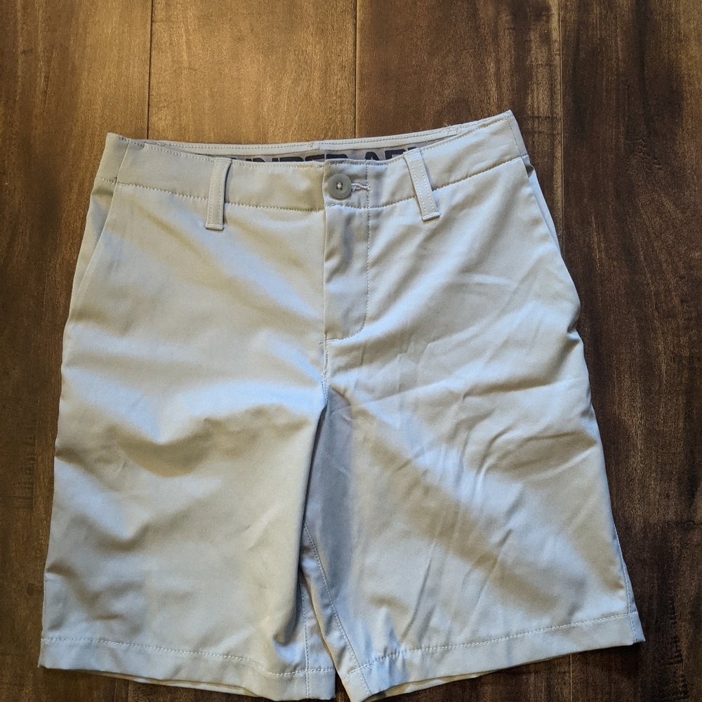 Under Armour heatgear golf shorts